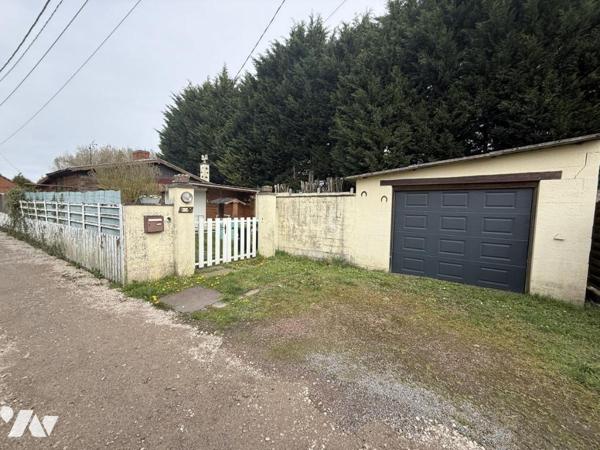 Maison individuelle de type chalet avec garage - rue calme car sans issue