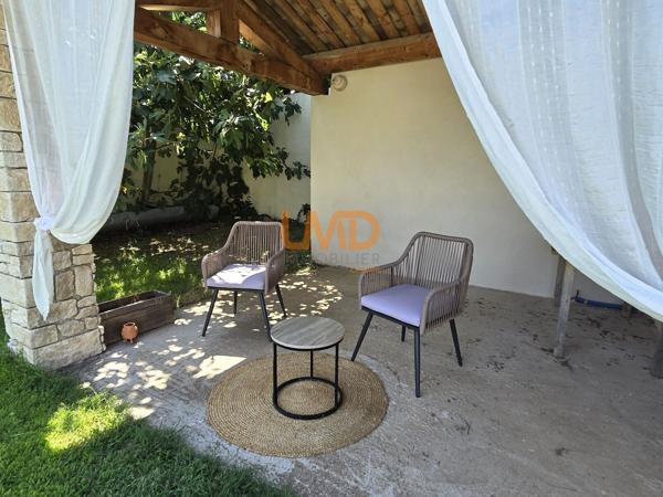 Belle propriété familiale avec piscine et vue sur le Luberon