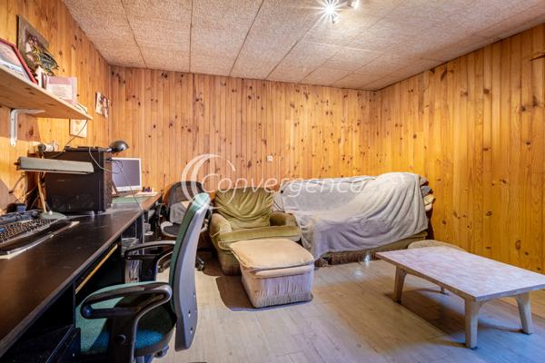 Maison
                                                                                                                                                                                                                                                                                                                        5 pièce(s)                                                                                                                                                                                                          3 chambre(s)                                                                                                                                                                                                          157  m²