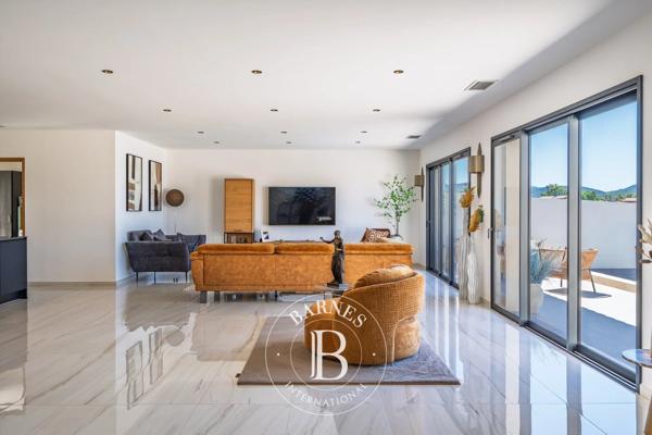 L'Île-Rousse, Villa 3 Chambres -  220 m² à vendre