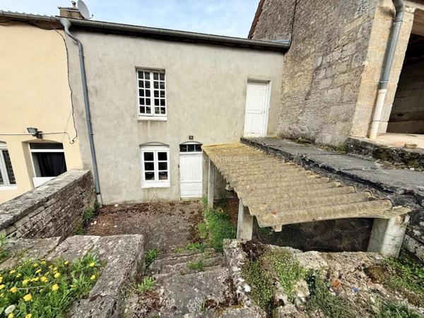 Vente Maison de village 4 pièces 136 m2 à Bourmont-Entre-Meuse-Et-Mouzon