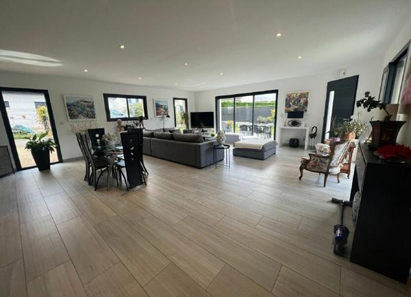 Maison à vendre    4 pièces •  Conches-en-Ouche