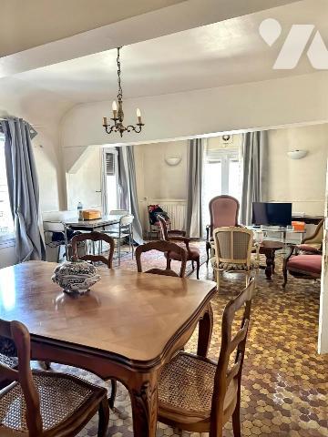 Petit-Quevilly Mairie. Maison de 140m² - Fort potentiel