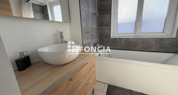 À vendre Appartement 3 pièces 74.43 m² - Lille 59000