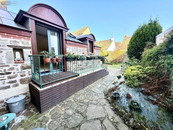 Maison à vendre à Saint-Malo en Ille-et-Vilaine (35400), ref : 35144/354   
COURTOISVILLE