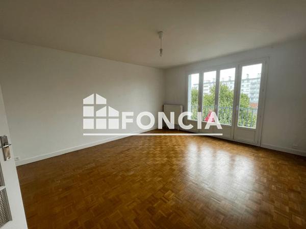 Location Appartement 3 pièces 66.7 m² - 40 boulevard des Poilus Nantes 44300