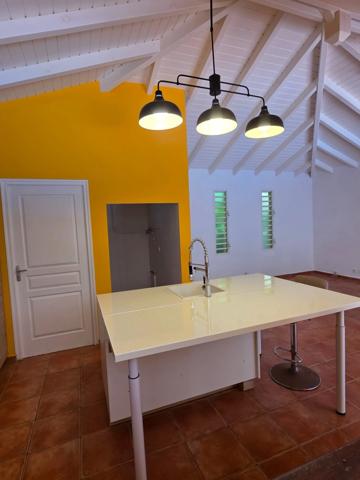 Proche bourg villa avec piscine et carbet à SAINT FRANCOIS (971)