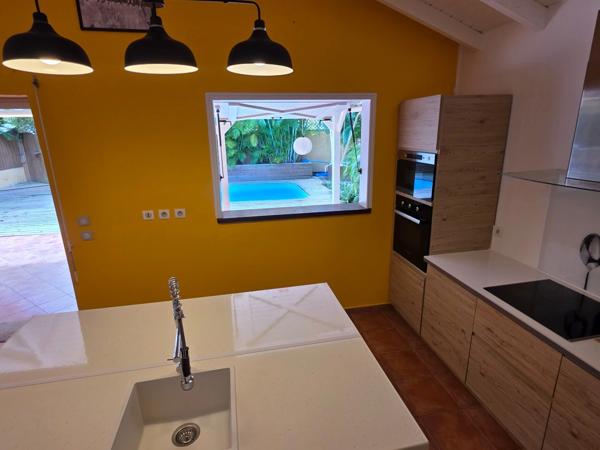 Proche bourg villa avec piscine et carbet à SAINT FRANCOIS (971)