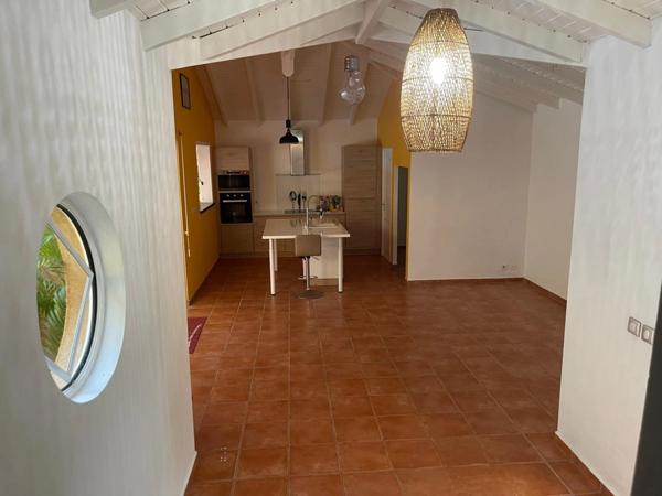 Proche bourg villa avec piscine et carbet à SAINT FRANCOIS (971)