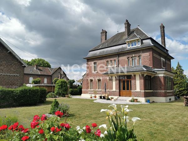 DEMEURE DE PRESTIGE - TERGNIER - 12 PIECES - 6 CHAMBRES - ENSEMBLE DE 350 m2 - TERRAIN 2492 M² - PROXIMITE GARE