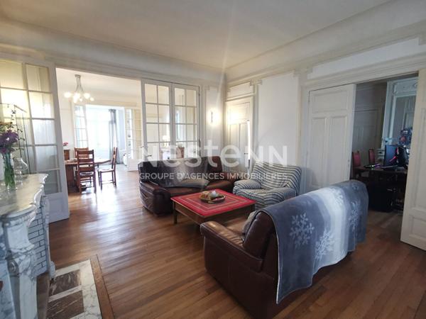 DEMEURE DE PRESTIGE - TERGNIER - 12 PIECES - 6 CHAMBRES - ENSEMBLE DE 350 m2 - TERRAIN 2492 M² - PROXIMITE GARE