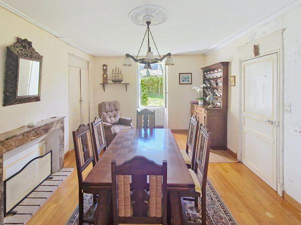 Maison 108 m2 terrain  4650m² dont terrain constructible de 1000m²