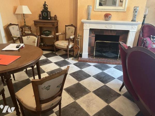 Maison à usage d'habitation 