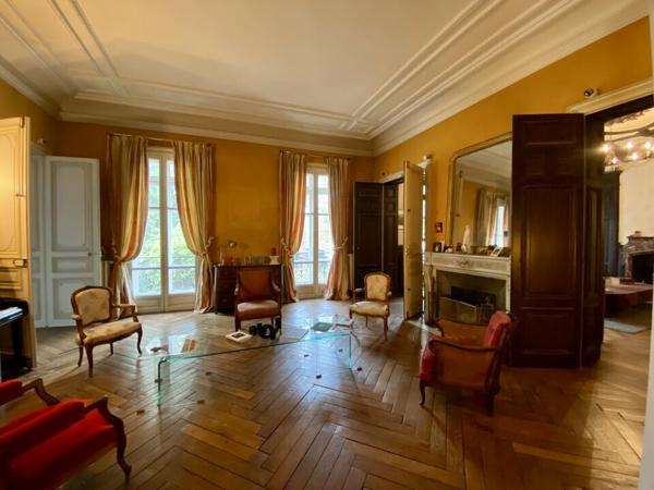 A VENDRE Chalon centre bureaux de prestige