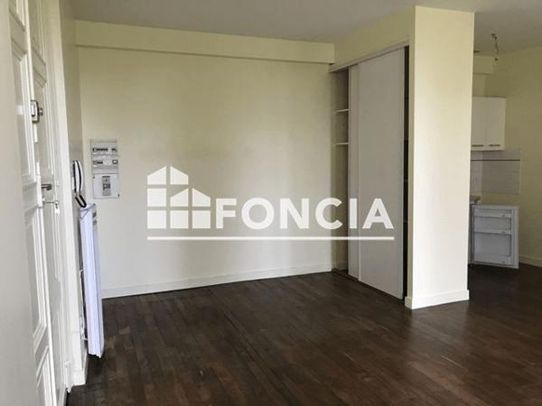 Location Appartement 2 pièces 41.7 m² - 1 RUE SEGRETAIN Niort 79000