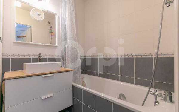 Appartement à vendre    3 pièces •  Le Plessis-Trévise