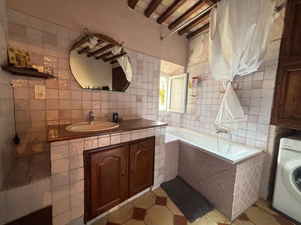 Maison de village 4 pièces ? 86 m² + Appartement T2 de 45 m² ? Alleins (13980)