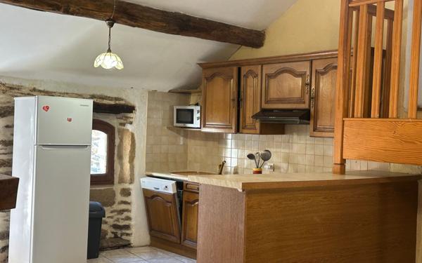 Maison à louer    5 pièces • 111,50 m2 Saint-André-Lachamp