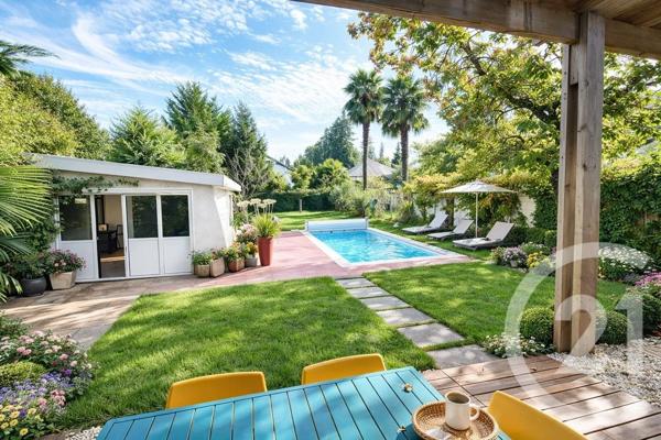 Maison à vendre  5 pièces - 145 m 2   PAU  - 64