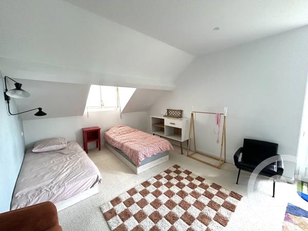 Maison à vendre  5 pièces - 145 m 2   PAU  - 64