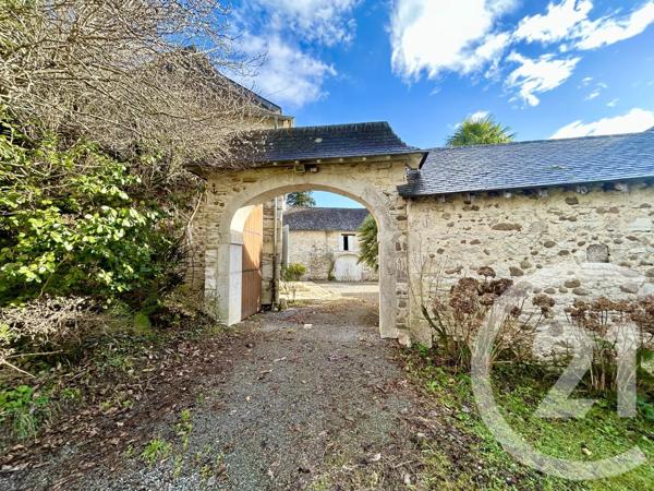 Maison à vendre  5 pièces - 145 m 2   PAU  - 64
