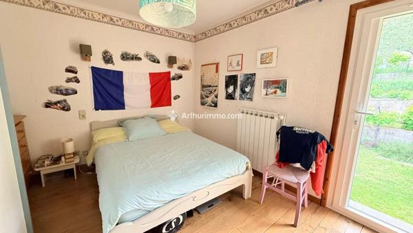 Vente                                                      Maison
                        
                     4 pièces                      95 m2                     à Millau