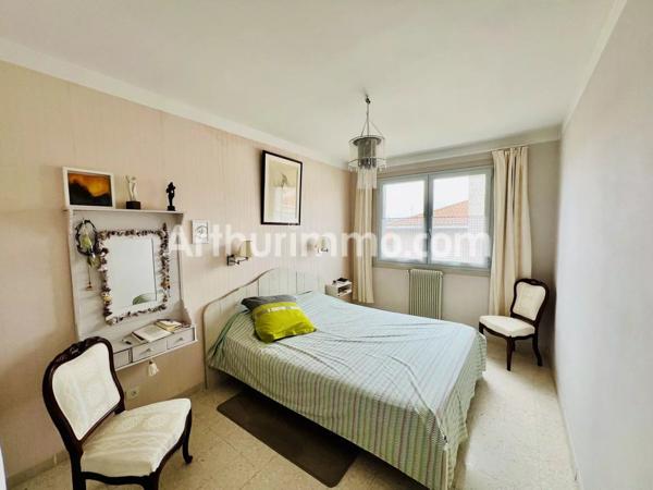 Vente                                                      Maison
                        
                     6 pièces                      150 m2                     à Béziers