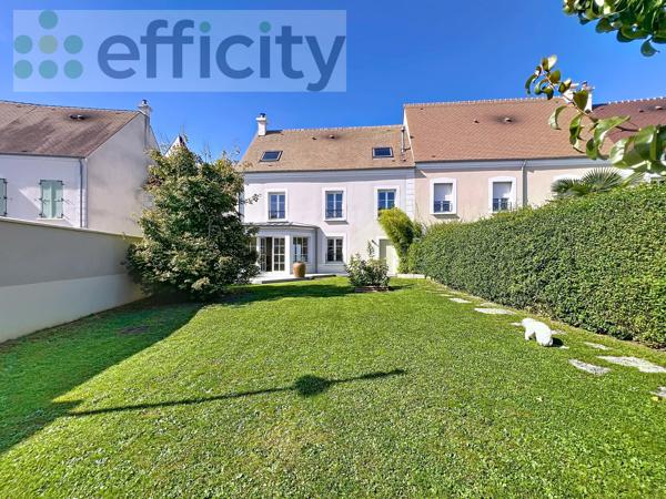 Maison
         5 pièces
        - 165 m² 556 000 € *