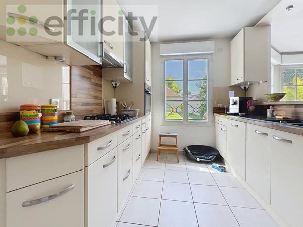 Maison 5 pièces - 165 m²