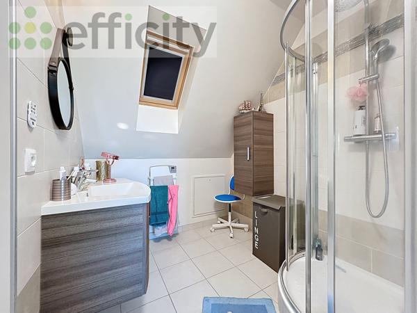 Maison 5 pièces - 165 m²