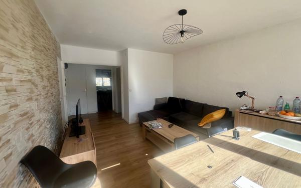 Appartement à louer    4 pièces • 10,71 m2 Tarbes