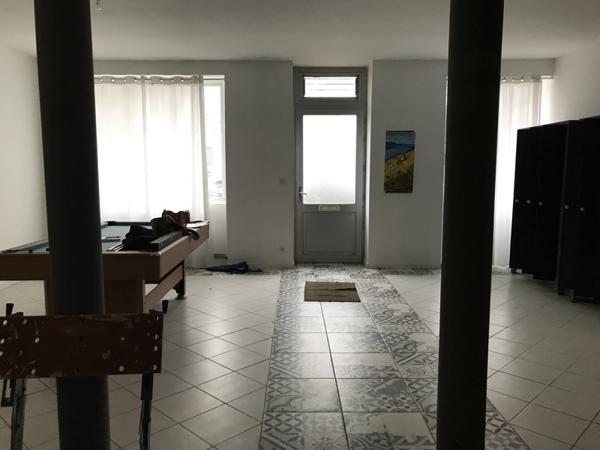 Maison à louer |  Barbezieux-St-Hilaire |  6 pièces | 247 m²