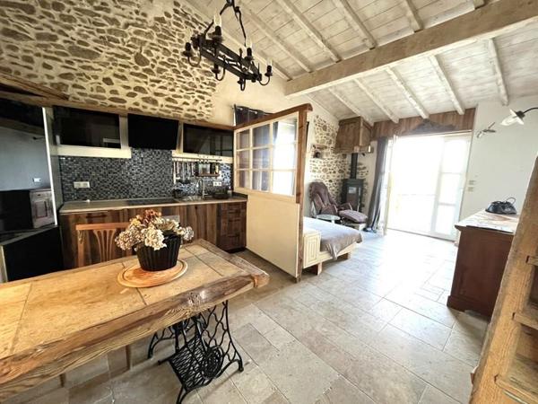 Maison à vendre |  Vielmur-sur-Agout |  7 pièces | 227 m²