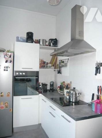 LAVAL, Appartement type 6