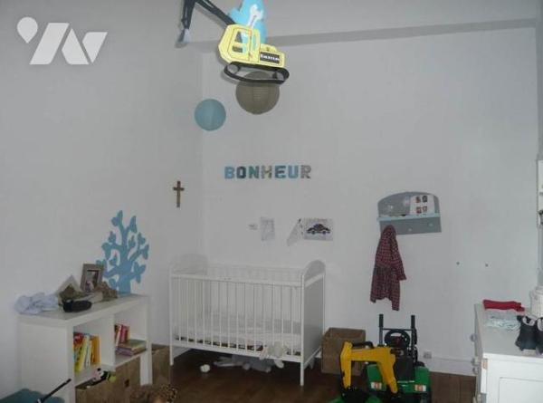 LAVAL, Appartement type 6