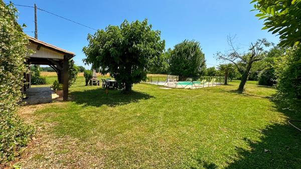 Maison de plain-pied à vendre 5 pièces proche de BERGERAC (24)