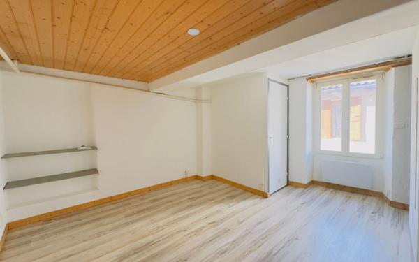Maison à vendre    3 pièces •  Prades