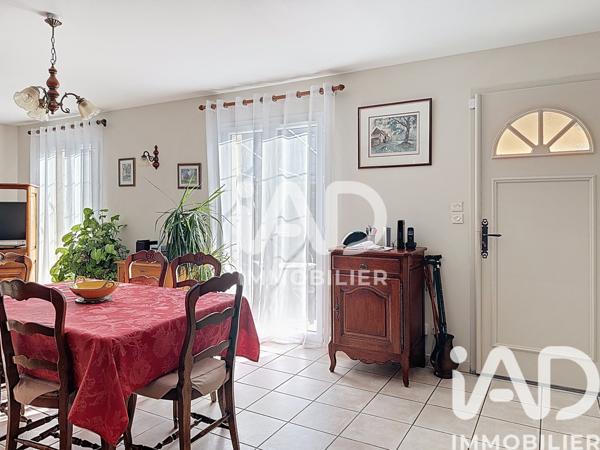 Maison à vendre 4 pièces 95 m² Eyguières