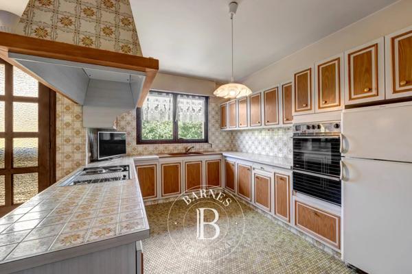 Divonne-les-Bains, Villa 5 Chambres -  304 m² à vendre