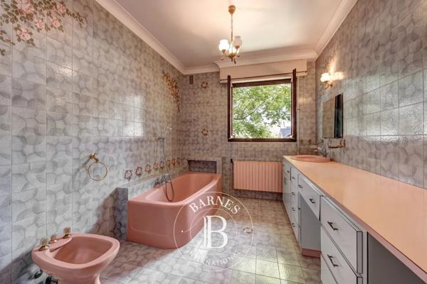 Divonne-les-Bains, Villa 5 Chambres -  304 m² à vendre