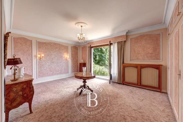 Divonne-les-Bains, Villa 5 Chambres -  304 m² à vendre