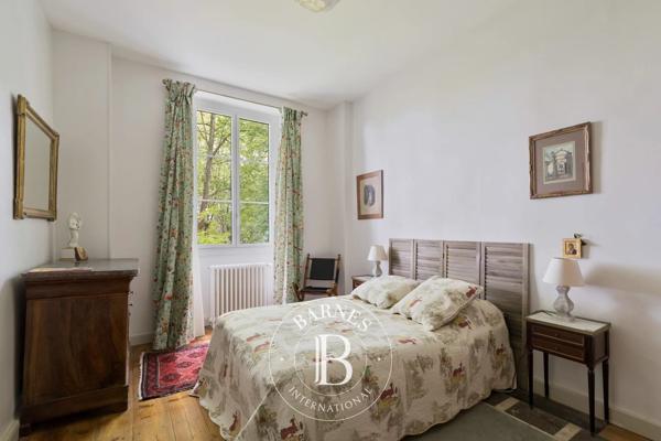 Saint-Pierre-d'Irube, Maison 10 Chambres -  600 m² à vendre
