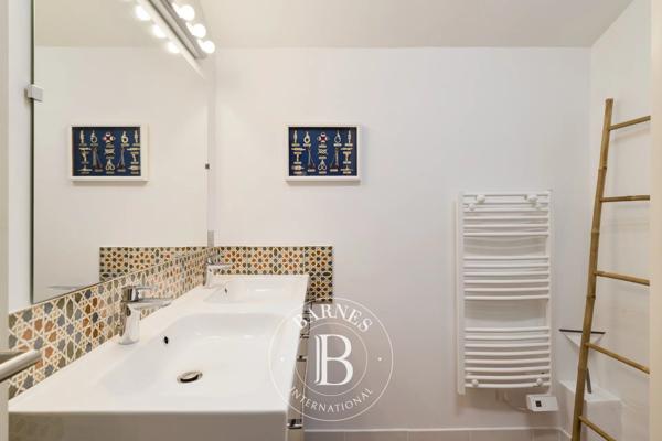Saint-Pierre-d'Irube, Maison 10 Chambres -  600 m² à vendre