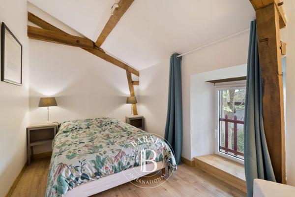 Saint-Pierre-d'Irube, Maison 10 Chambres -  600 m² à vendre