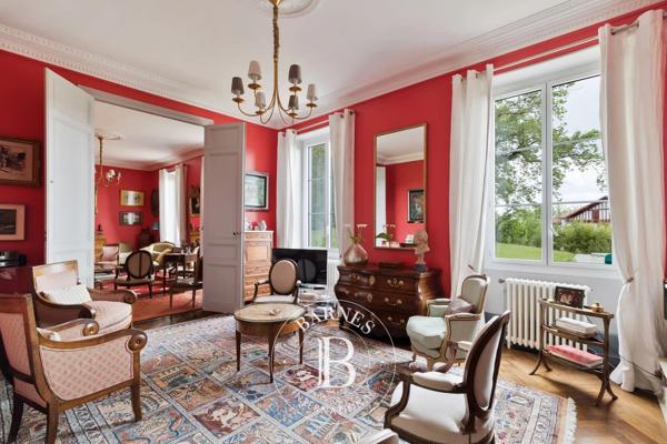 Saint-Pierre-d'Irube, Maison 10 Chambres -  600 m² à vendre