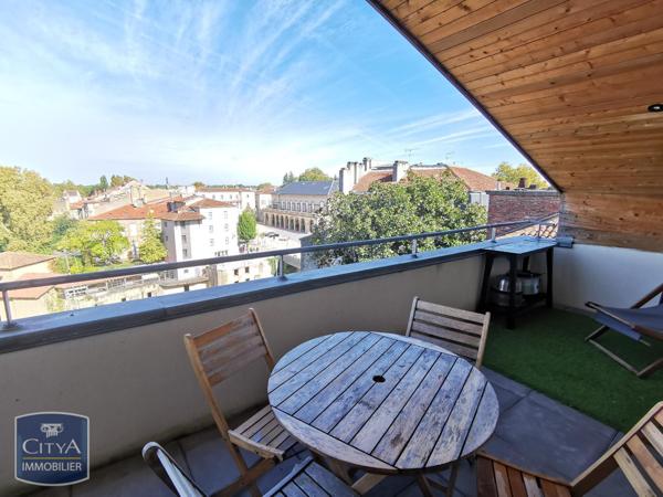Appartement à louer 4 pièces 139.4m²