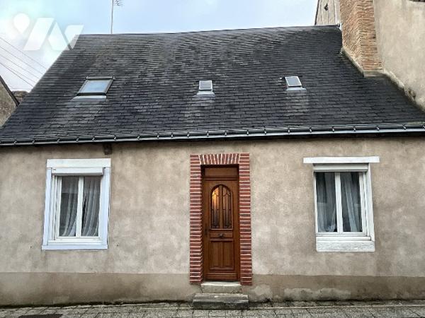 Charmante maison de ville de 70 m² avec jardin, garage et dépendance