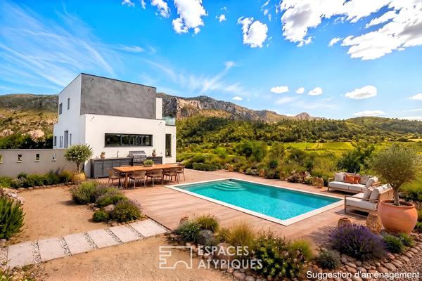Superbe villa contemporaine avec vue imprenable sur les massifs