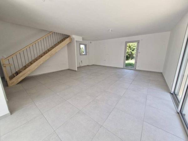 Maison 5 pièces                                        - 38300 Bourgoin-Jallieu Réf : 4773