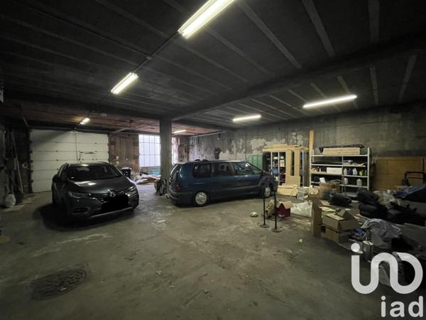 Maison 7 pièces de 229 m² à Roanne (42300)